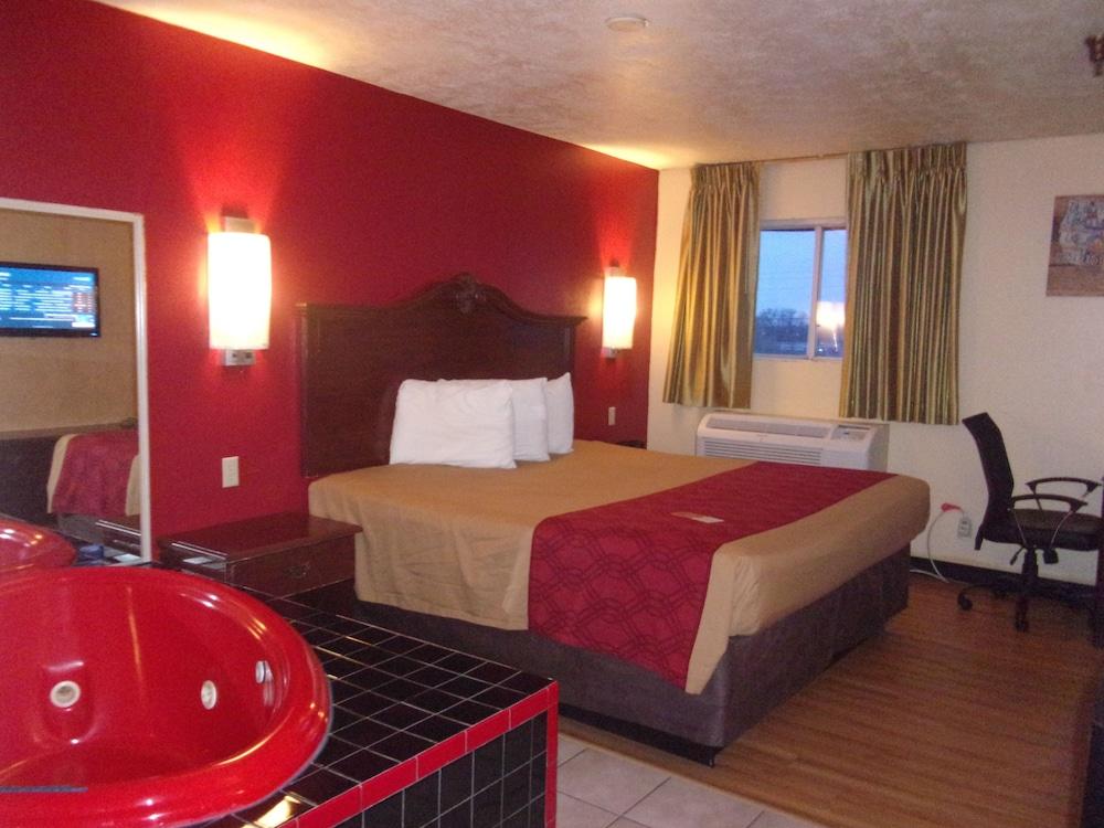 Econo Lodge Kent Kültér fotó