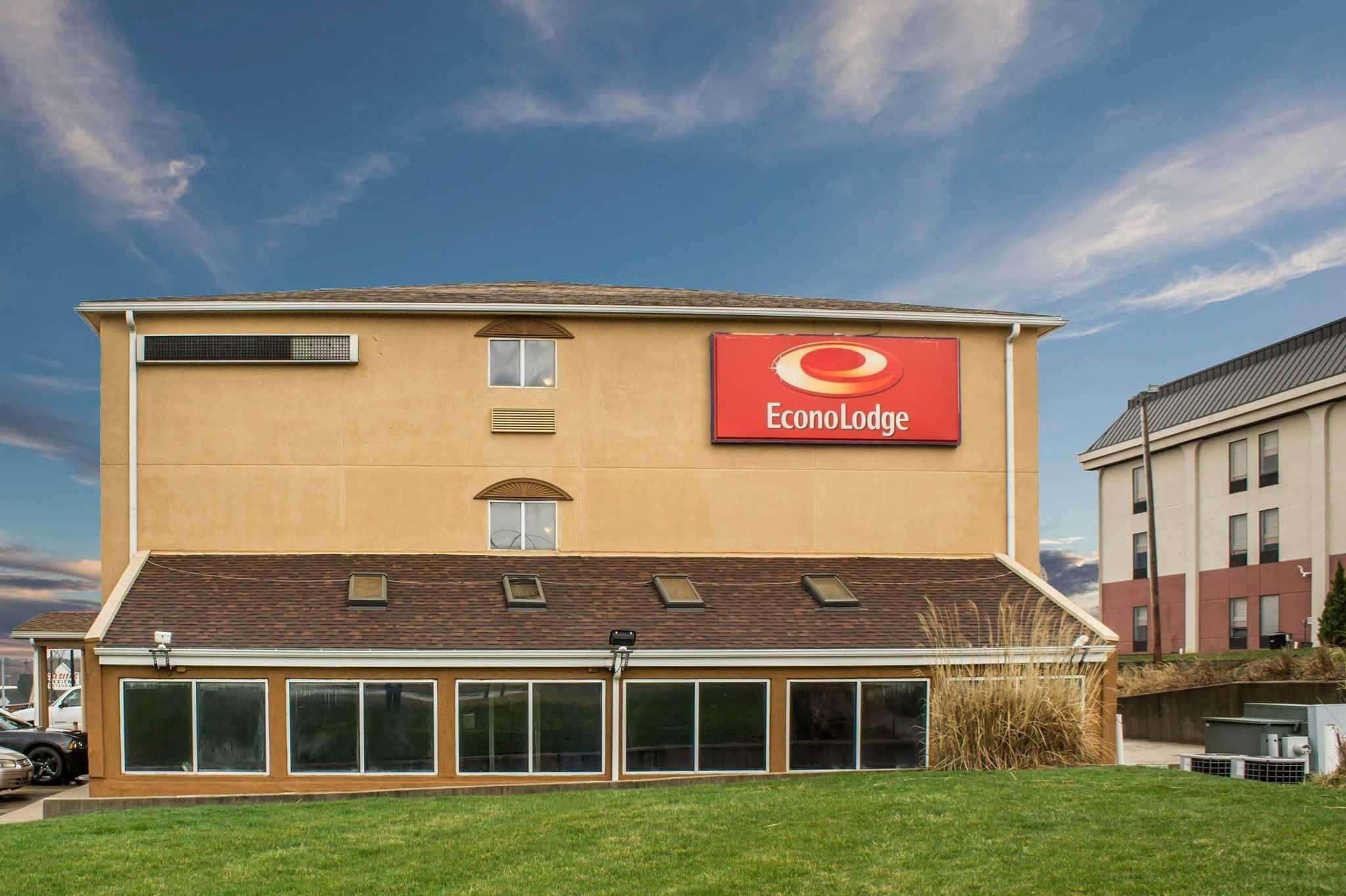 Econo Lodge Kent Kültér fotó