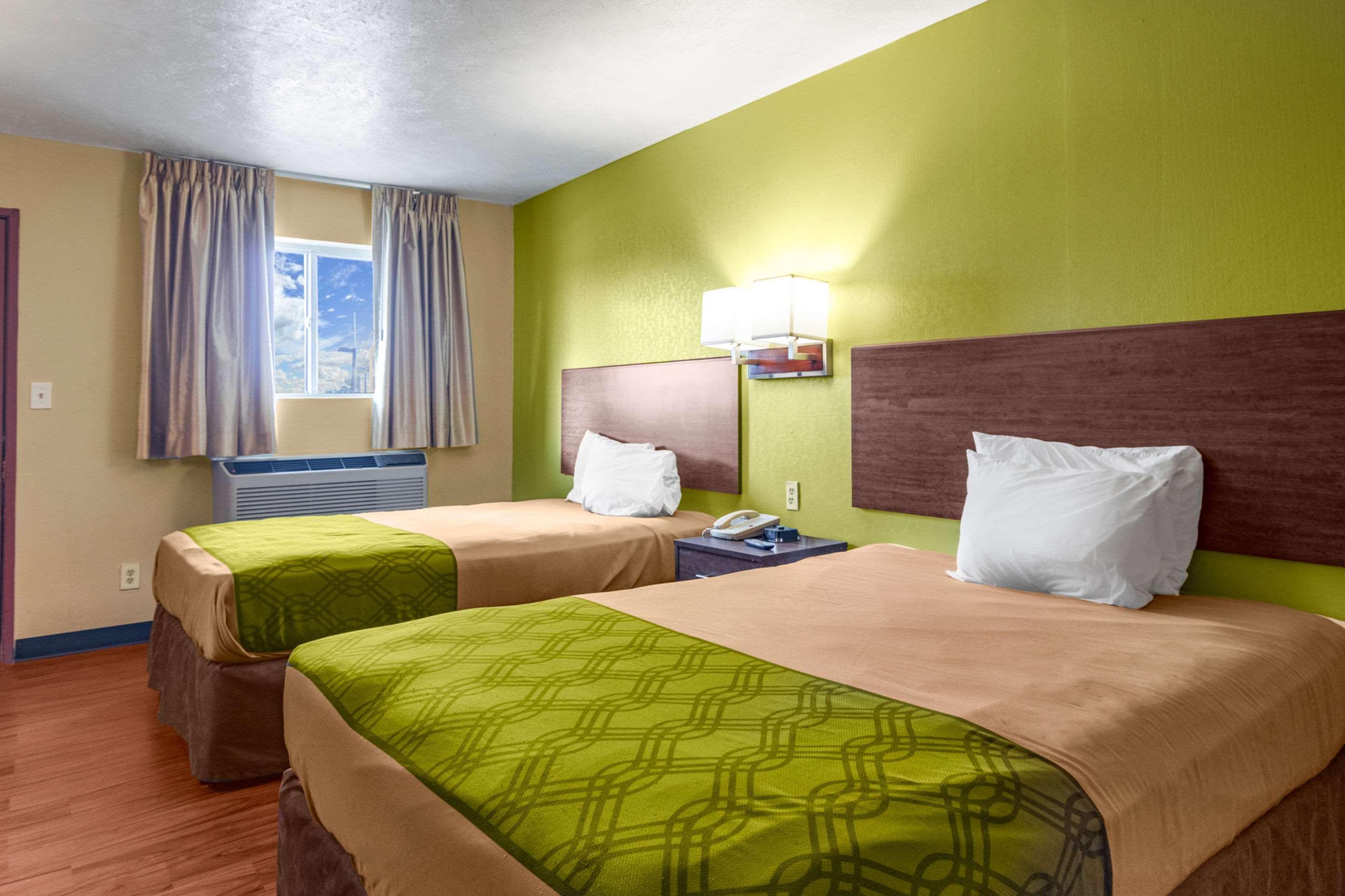 Econo Lodge Kent Kültér fotó