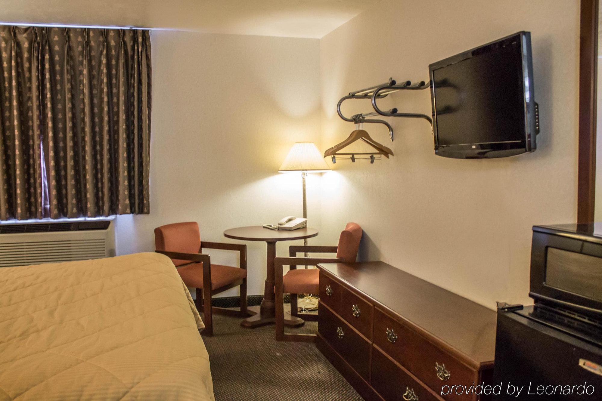 Econo Lodge Kent Kültér fotó