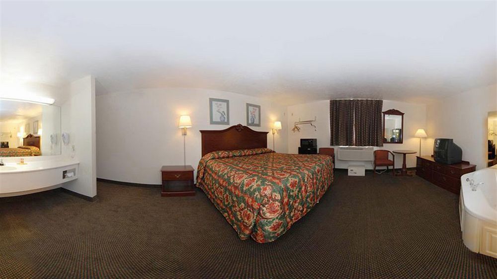 Econo Lodge Kent Kültér fotó