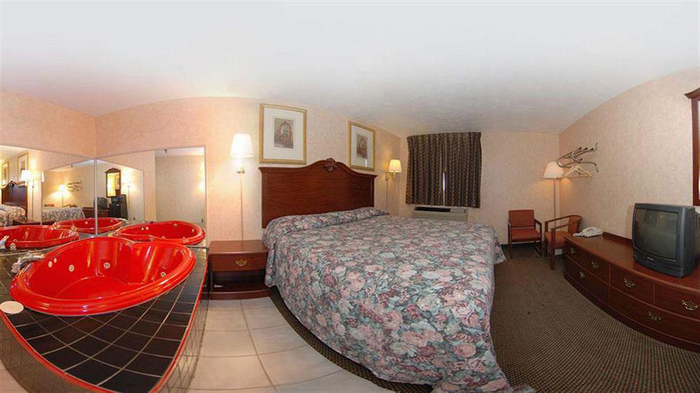 Econo Lodge Kent Kültér fotó